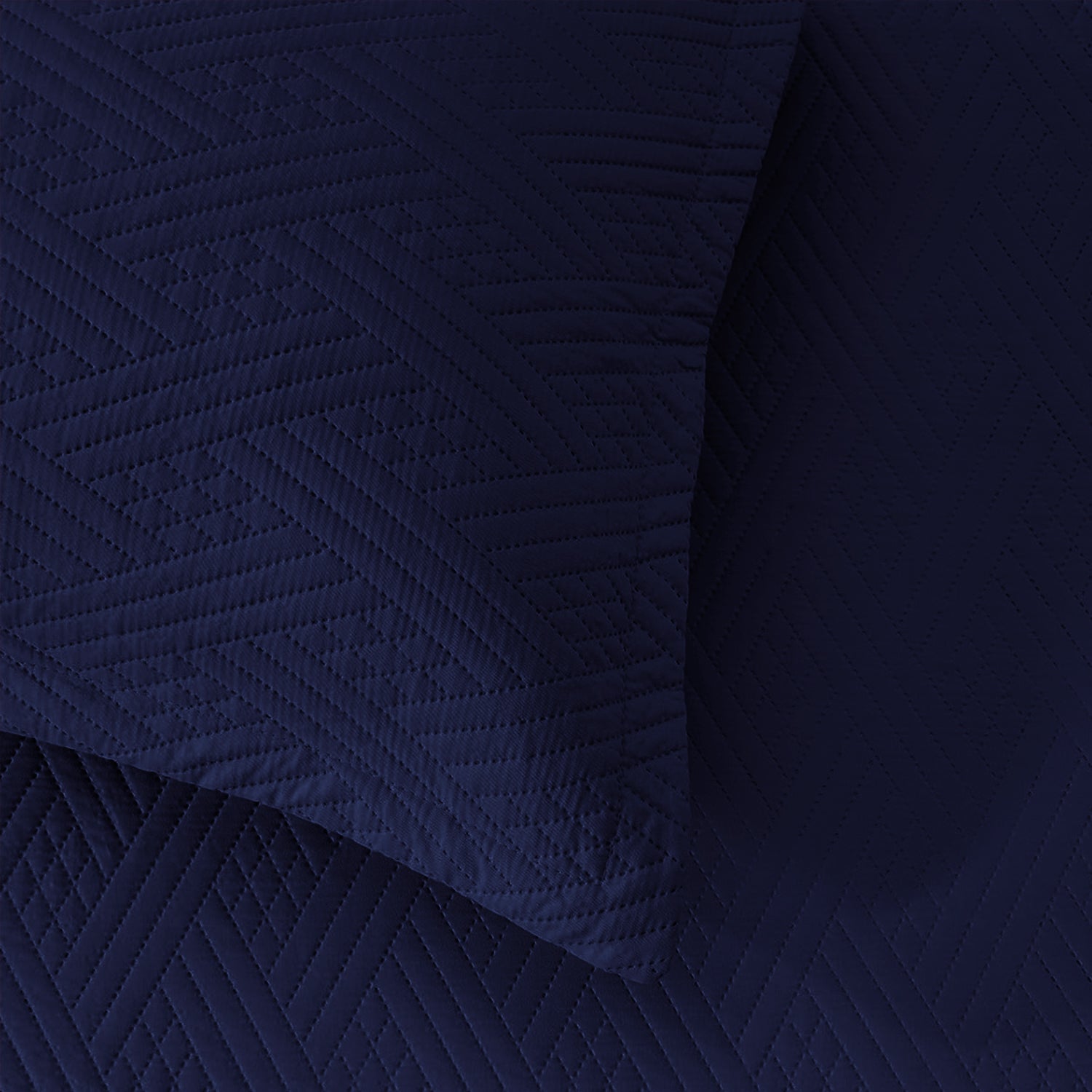 NAVY QUILTED BEDSPREAD SET