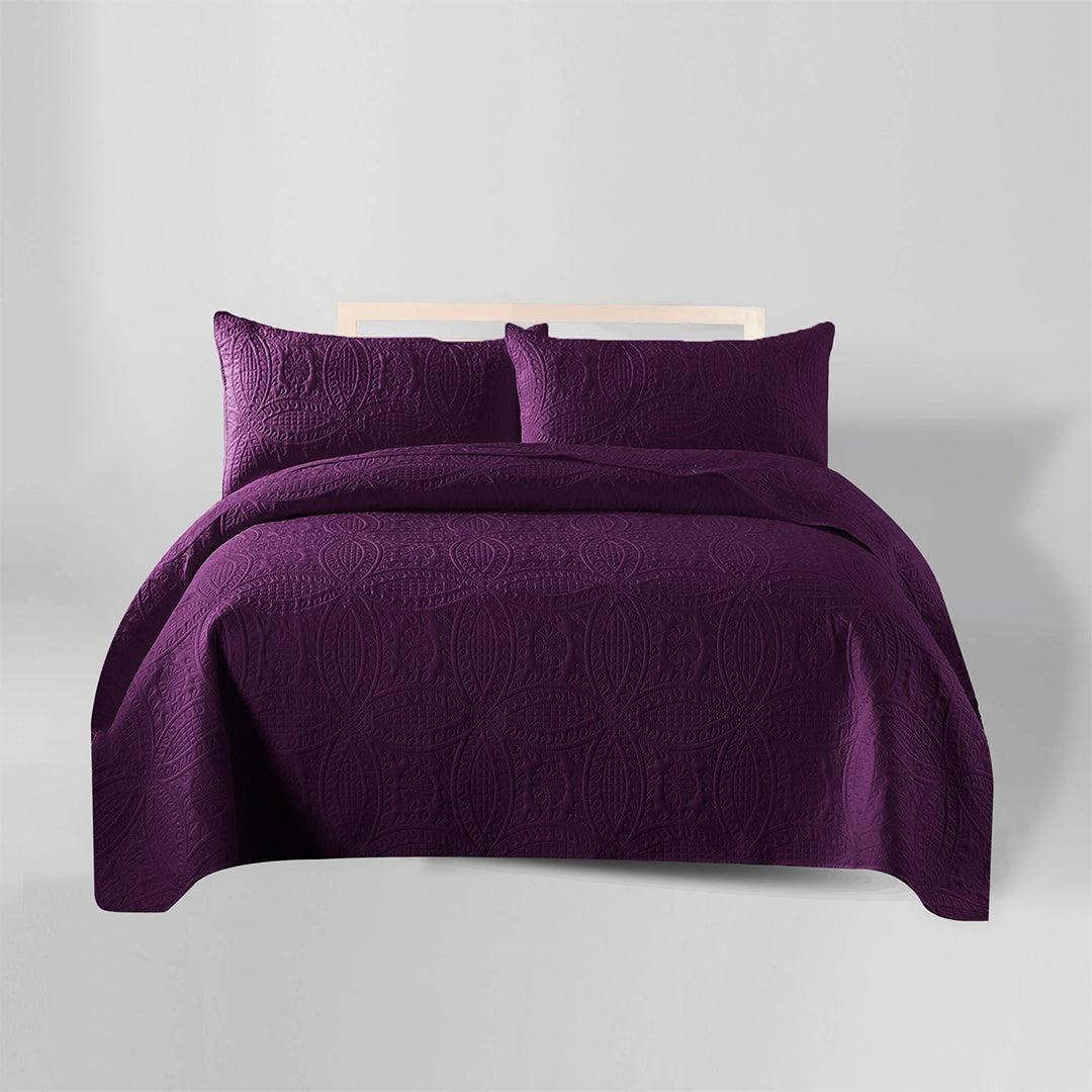 PLUM QUILTED BEDSPREAD SET