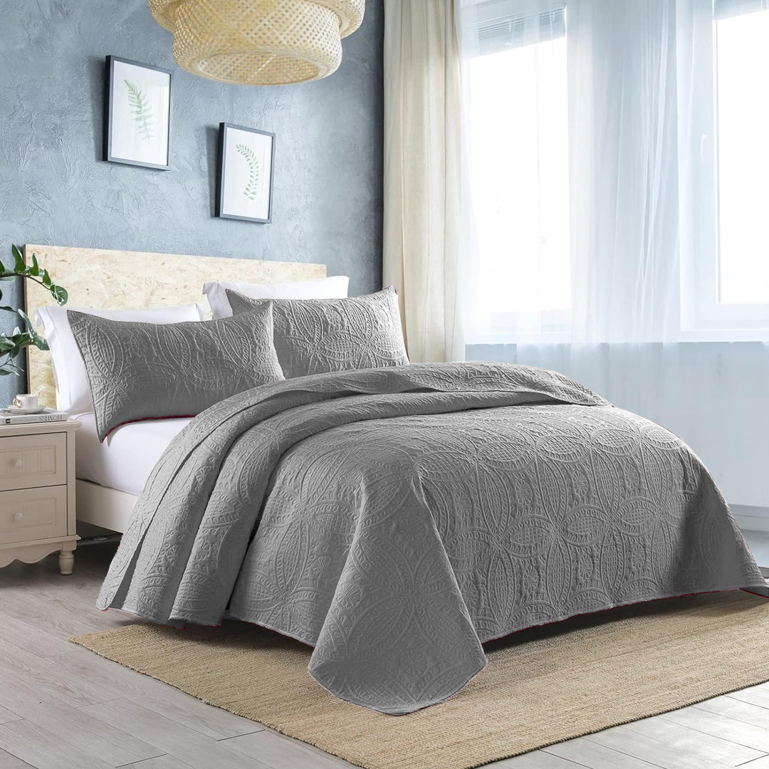 GREY QUILTED BEDSPREAD SET