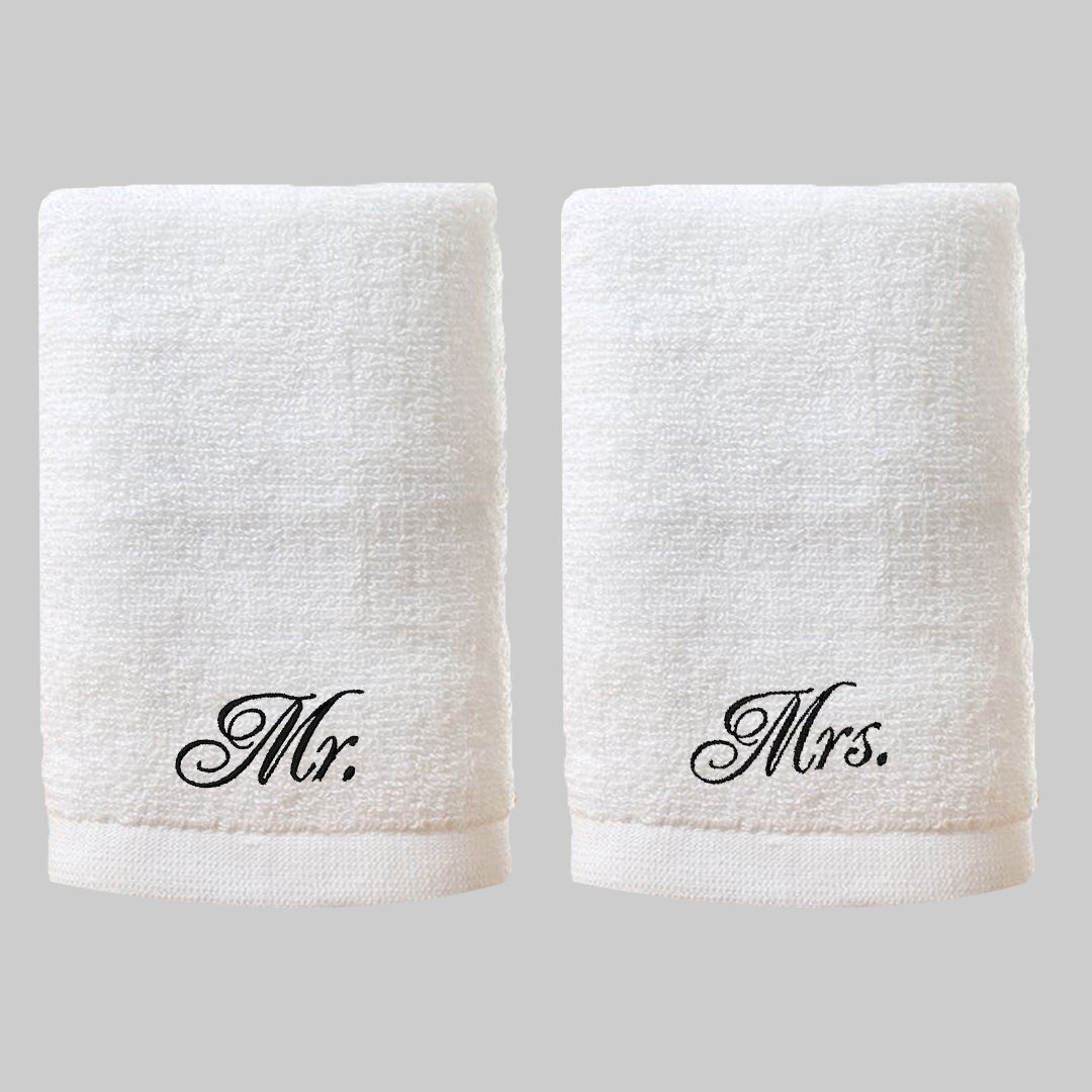 EMBROIDERED TOWEL SET