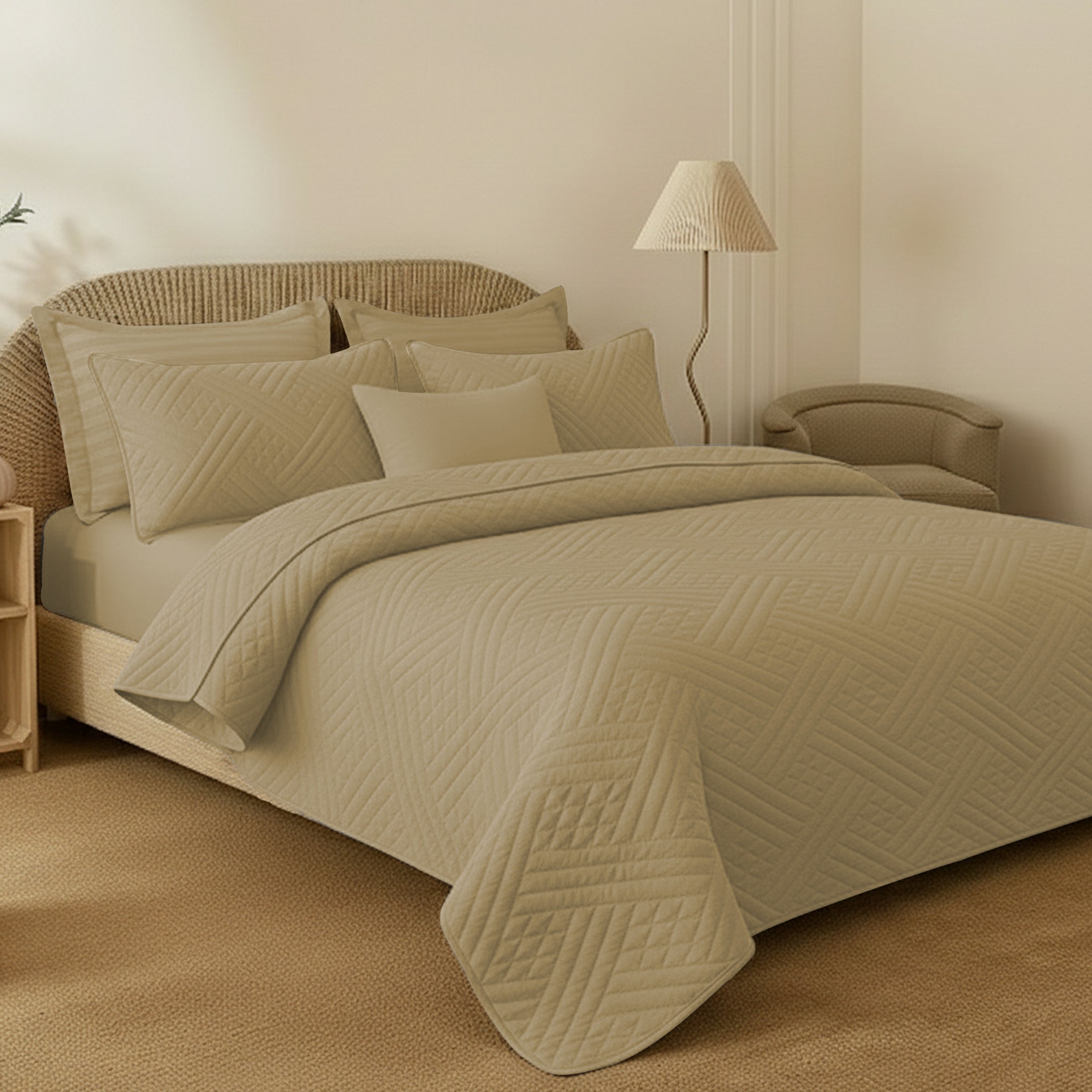 BEIGE BED SET (white)