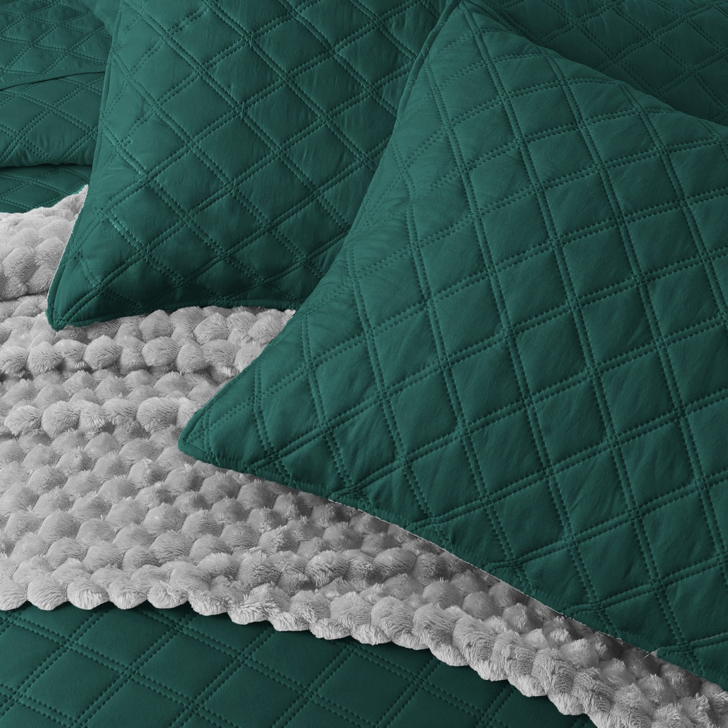 TEAL QUILTED BEDSPREAD SET