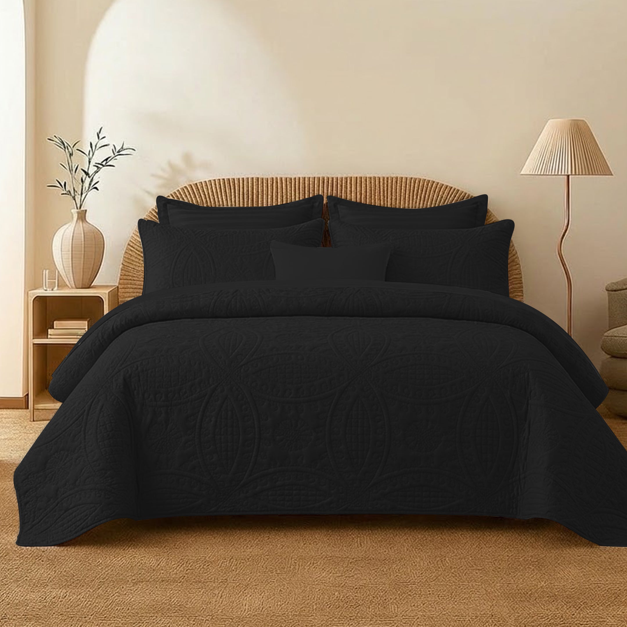 BLACK QUILTED BEDSPREAD SET(flower)