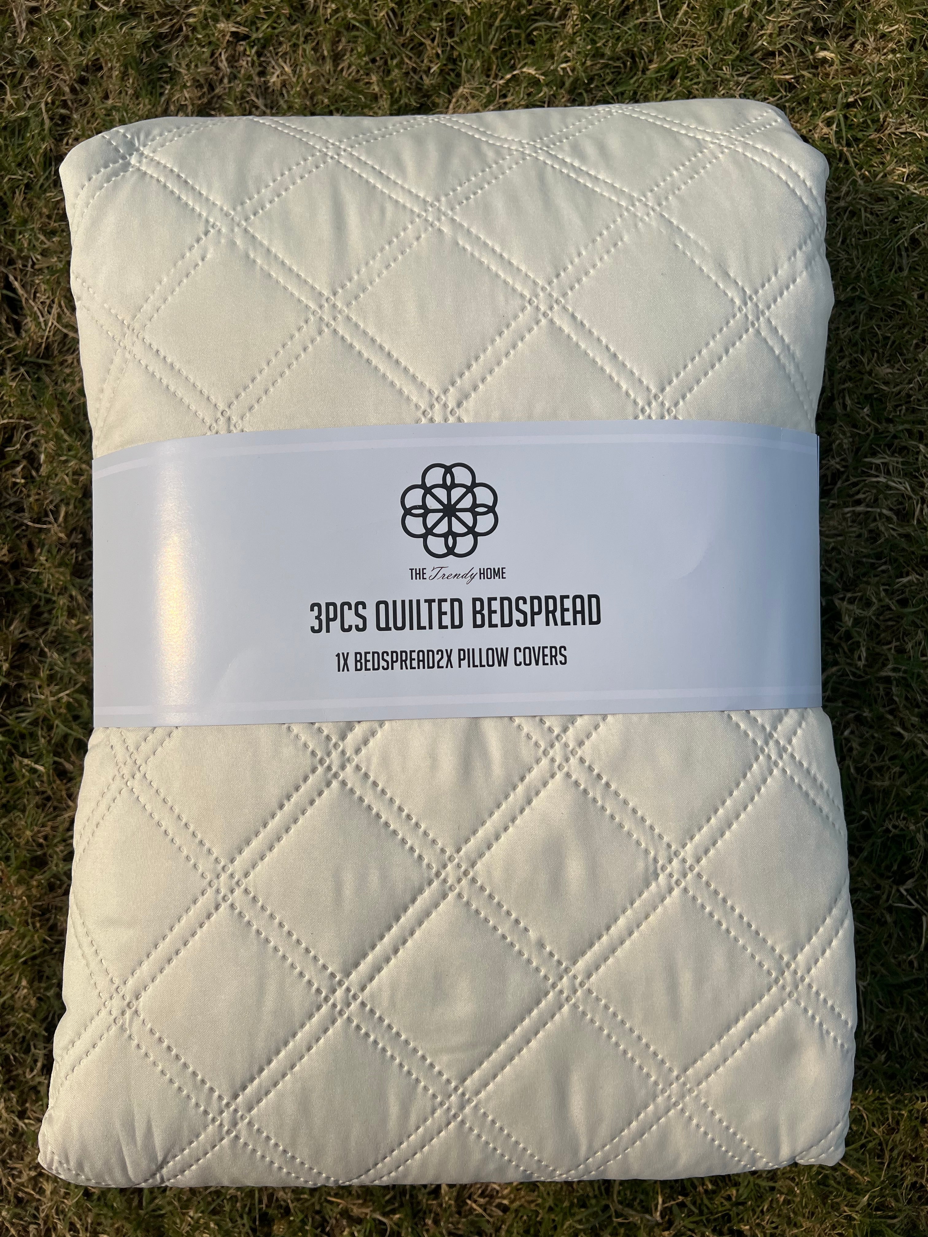 OFF-WHITE QUILTED BEDSPREAD SET