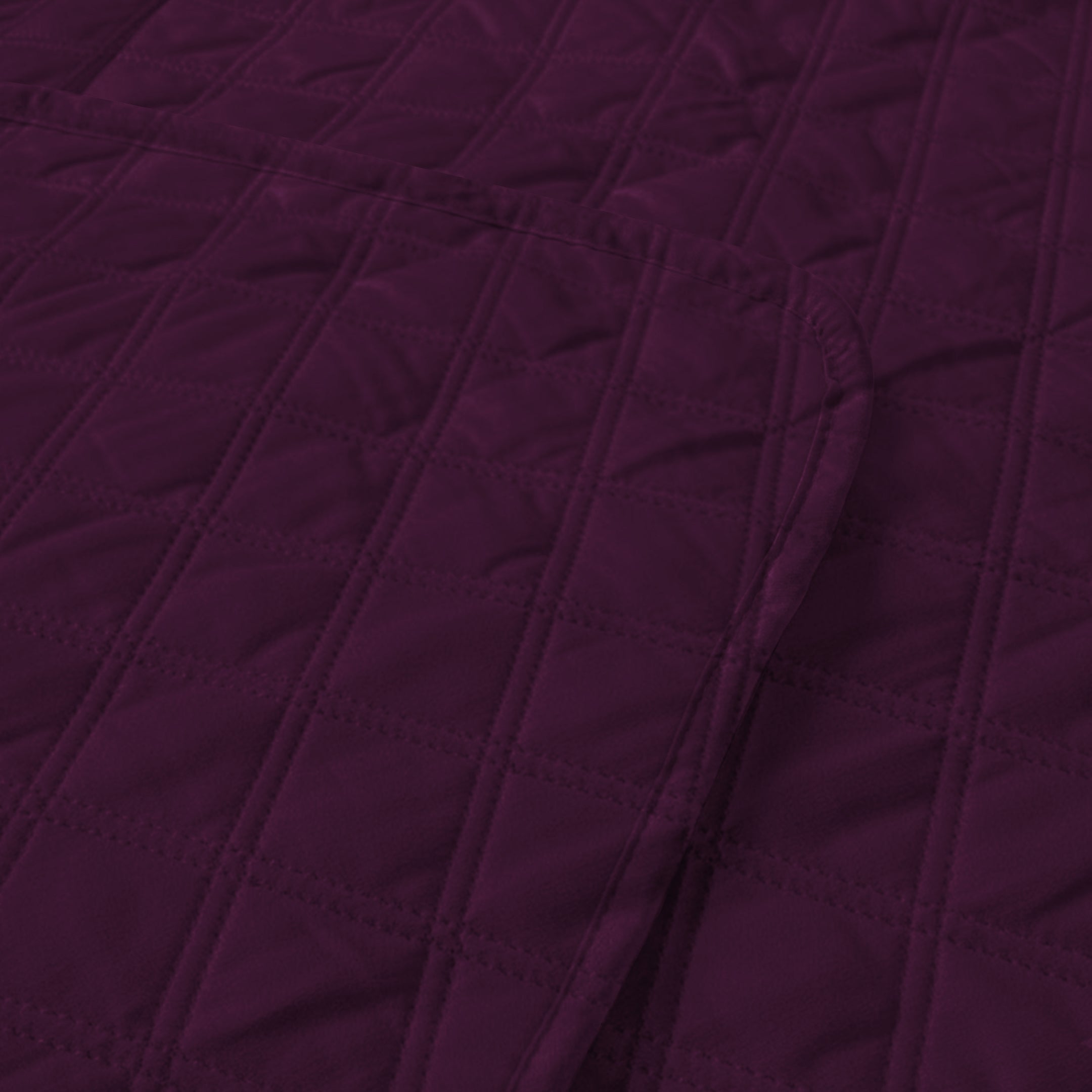 PLUM QUILTED BEDSPREAD SET( check)