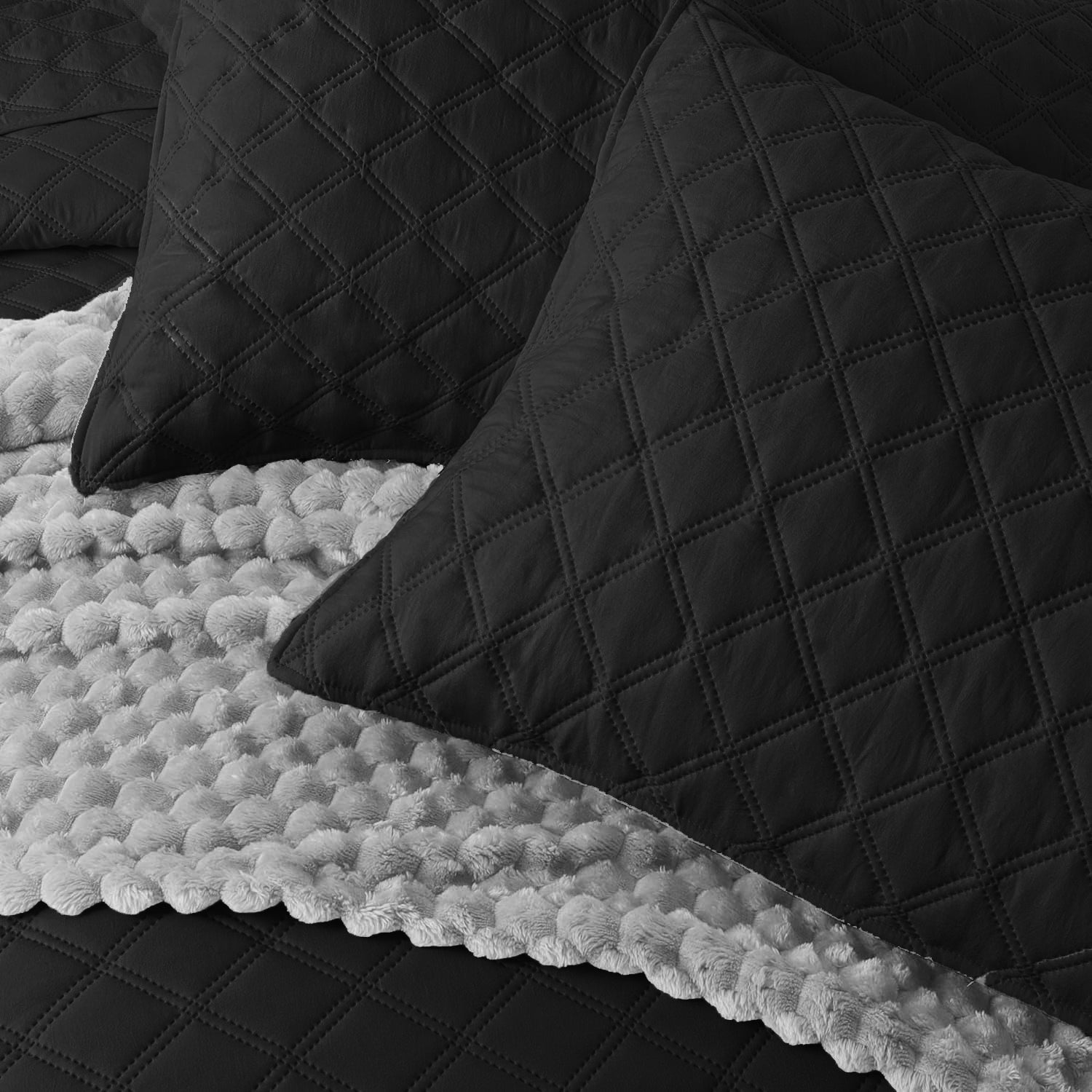 BLACK QUILTED BEDSPREAD SET