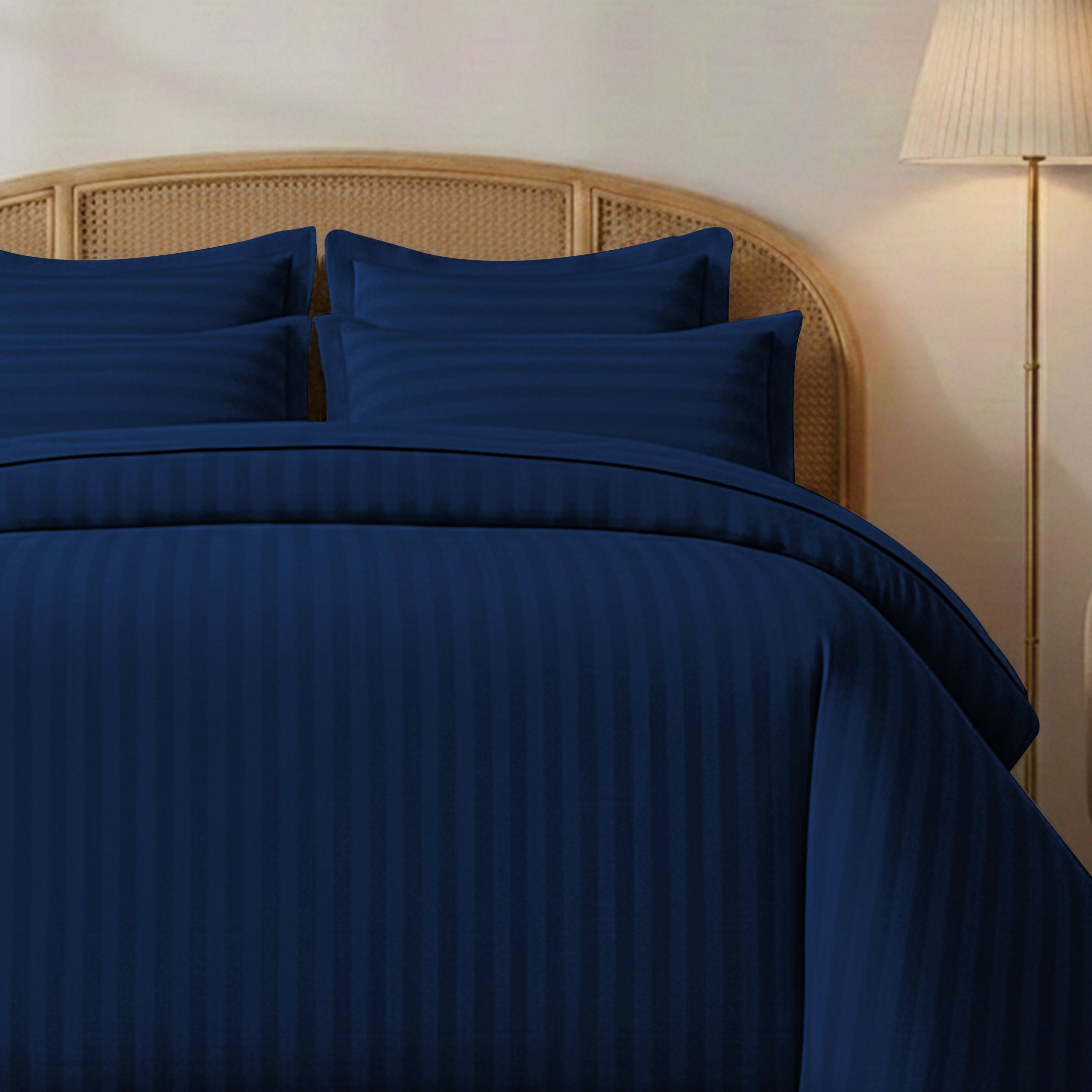 STRIPED NAVY BED SHEET SET